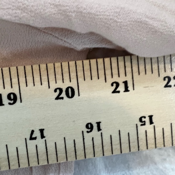 LACE EMBROIDERY LAZER CUT BEAUTIFUL PALE PUNK M MEDIUM TOP BLOUSE SEXY V 770 EUC - Picture 7 of 12